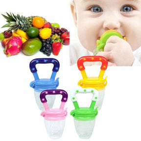 Baby Fruit Pacifier Fresh Fruit Feeder Infant Teething Toy Nibbler Teether Pacifier Safe Silicone Pacifier (Random Color)